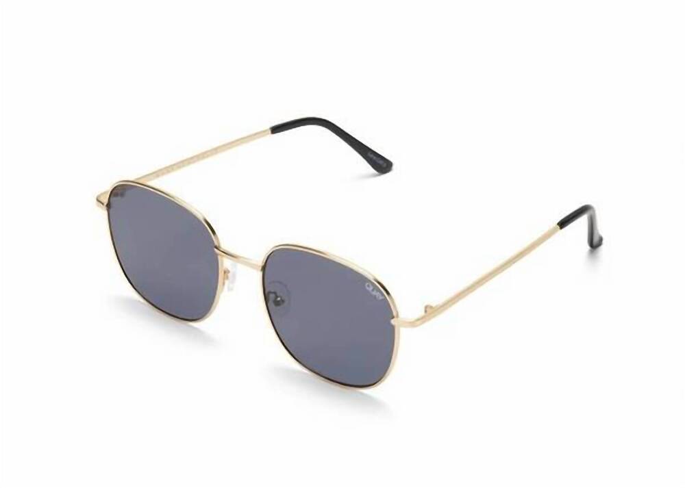 NEW QUAY women's jezabell sunglasses in gold/smoke